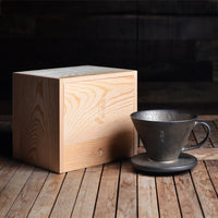 現貨|全港免運|河野流 - 文京手作陶瓷咖啡濾杯 Coffee Dripper 1-2杯 木質盒裝|每個鐵釉紋理獨一無二【送一包Hario V60 VCF-01濾紙 100張】