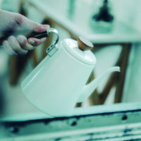 預訂|全港免運|Hario - Bona琺瑯 細口手沖壺 Drip Kettle (800ml) BDK-80-W|《約10-14個工作天內寄出》