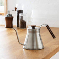 預訂|全港免運|Hario - V60 木把手 復古不銹鋼細口咖啡手沖壺 Drip Kettle (800ml) VKW-120-HSV|《約10-14個工作天內寄出》